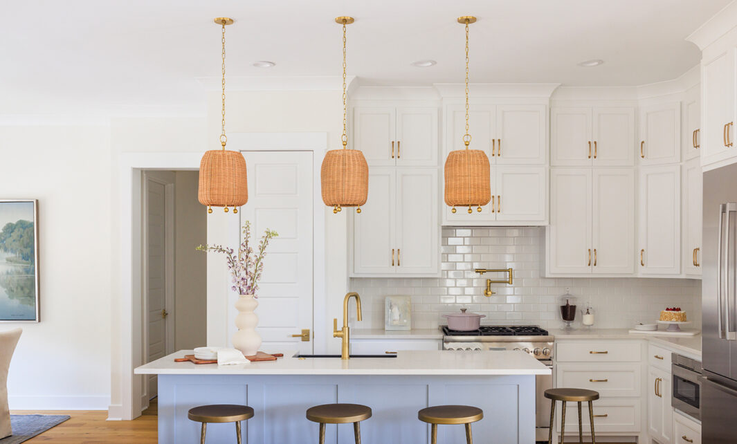 coastal kitchen in a home in Fairhope, AL.